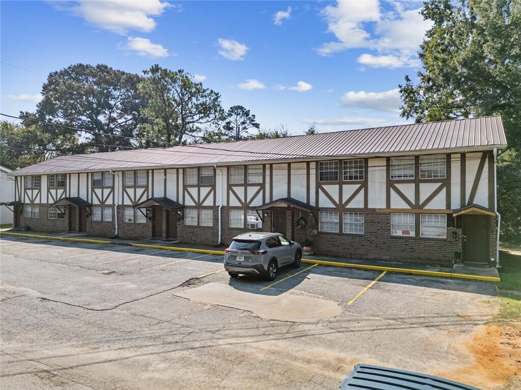 Property Photo:  901 Orange Street  GA 31030 