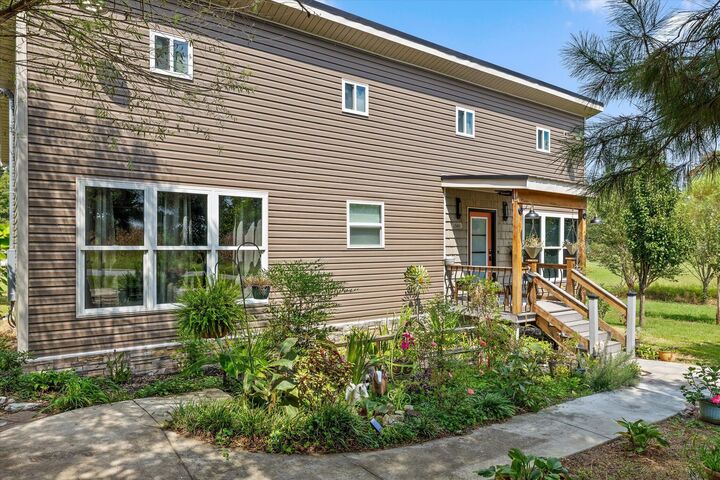 Property Photo: 2546 County Road 141 AL 35981