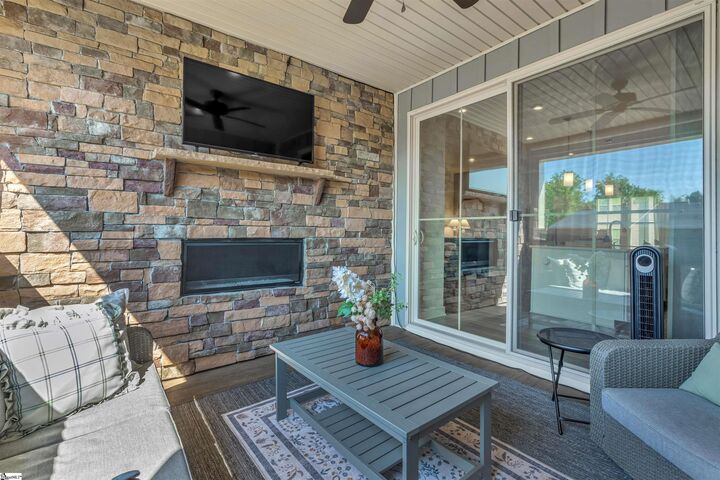 Property Photo: 29 Questover Drive SC 29607