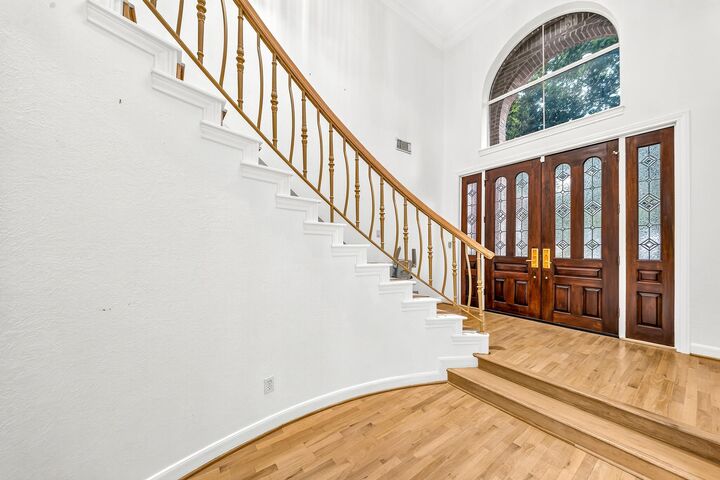 Property Photo:  407 Lakeside Boulevard  TX 77478 