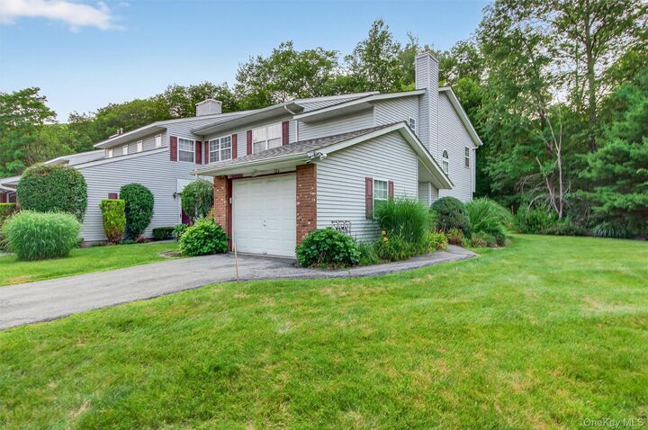 Property Photo:  226 Eagleton Drive  NY 10950 