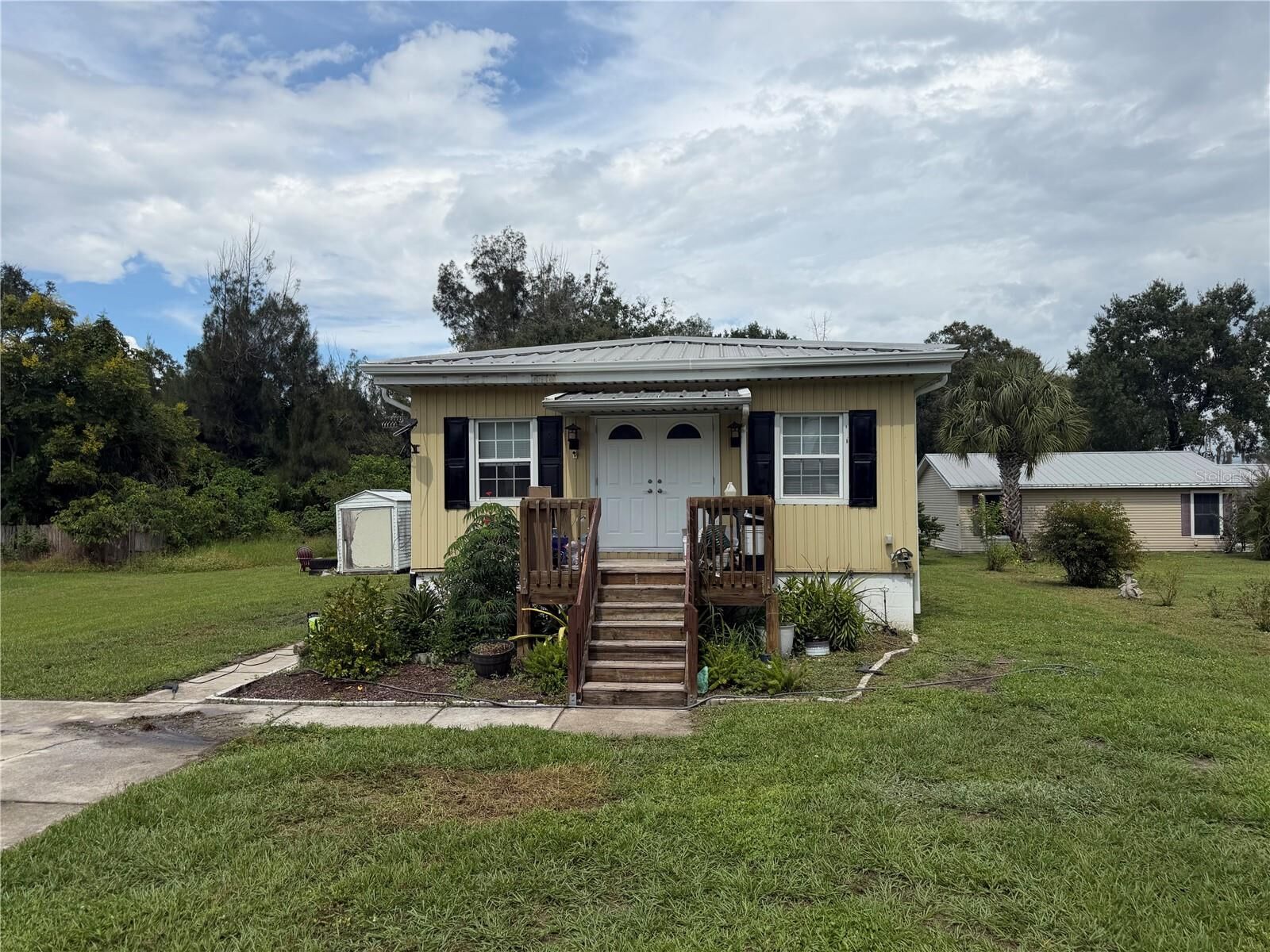 Property Photo:  408 W Palmetto Street  FL 34266 
