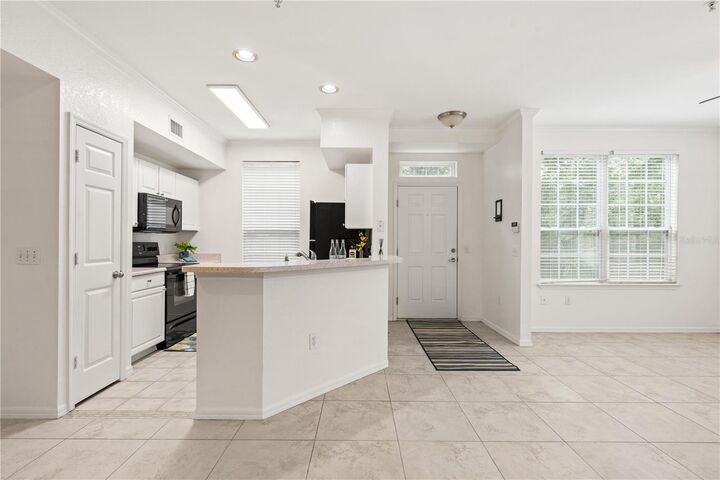 Property Photo:  5561 Rosehill Road 103  FL 34233 
