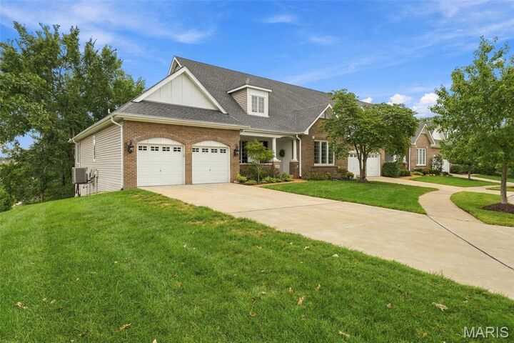 Property Photo:  1931 Chesterfield Ridge Circle  MO 63017 