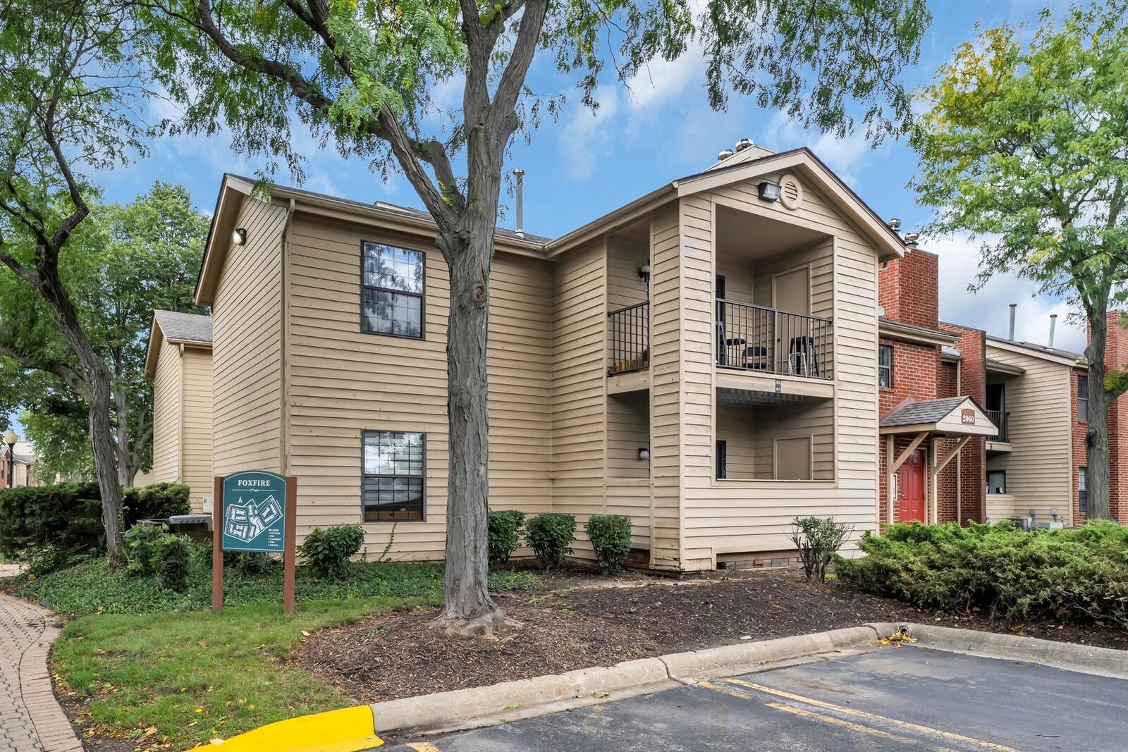 Property Photo:  2060 N Rand Road 101  IL 60074 