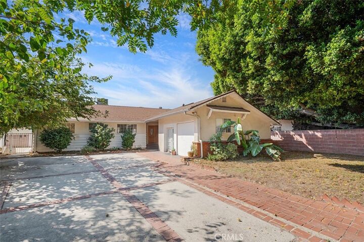 Property Photo: 14640 Limedale Street CA 91402