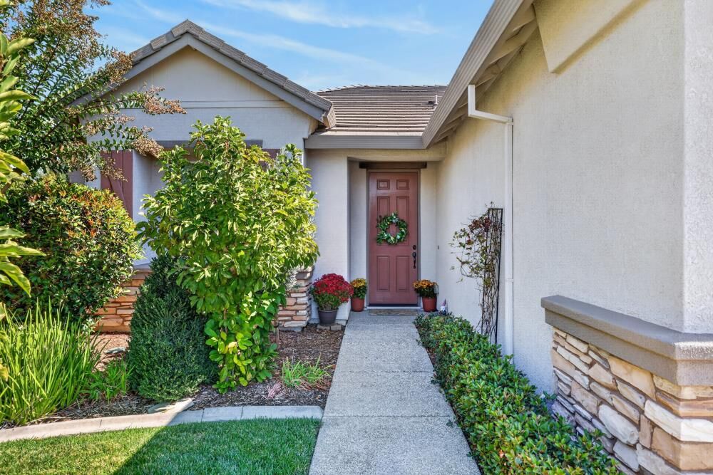 Property Photo:  9845 Brierton Court  CA 95757 