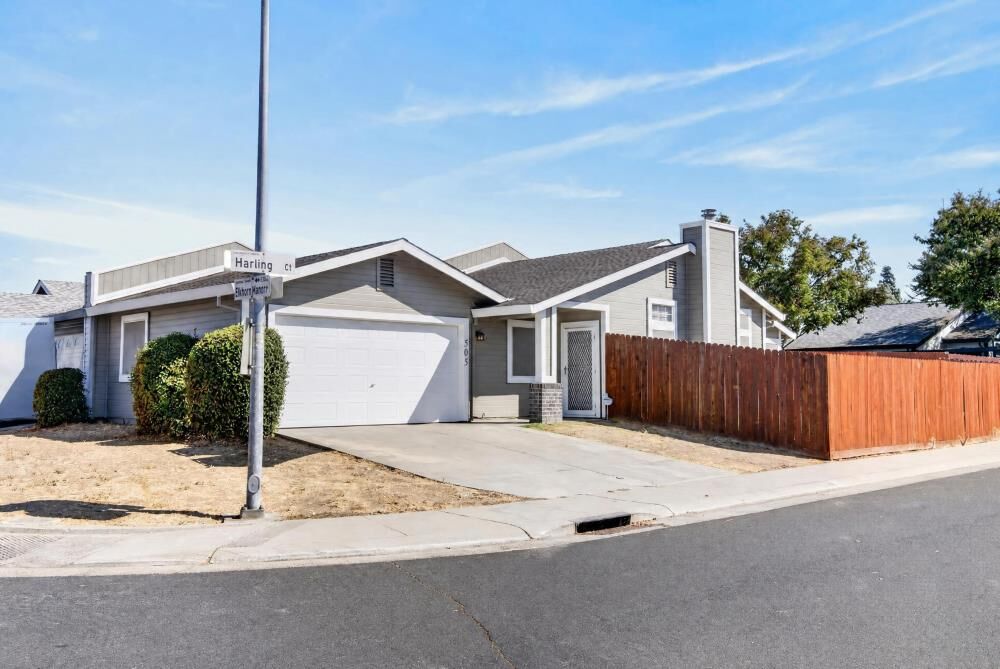 Property Photo:  505 Harling Court  CA 95673 
