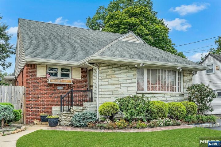 Property Photo:  33 E Passaic Street  NJ 07662 
