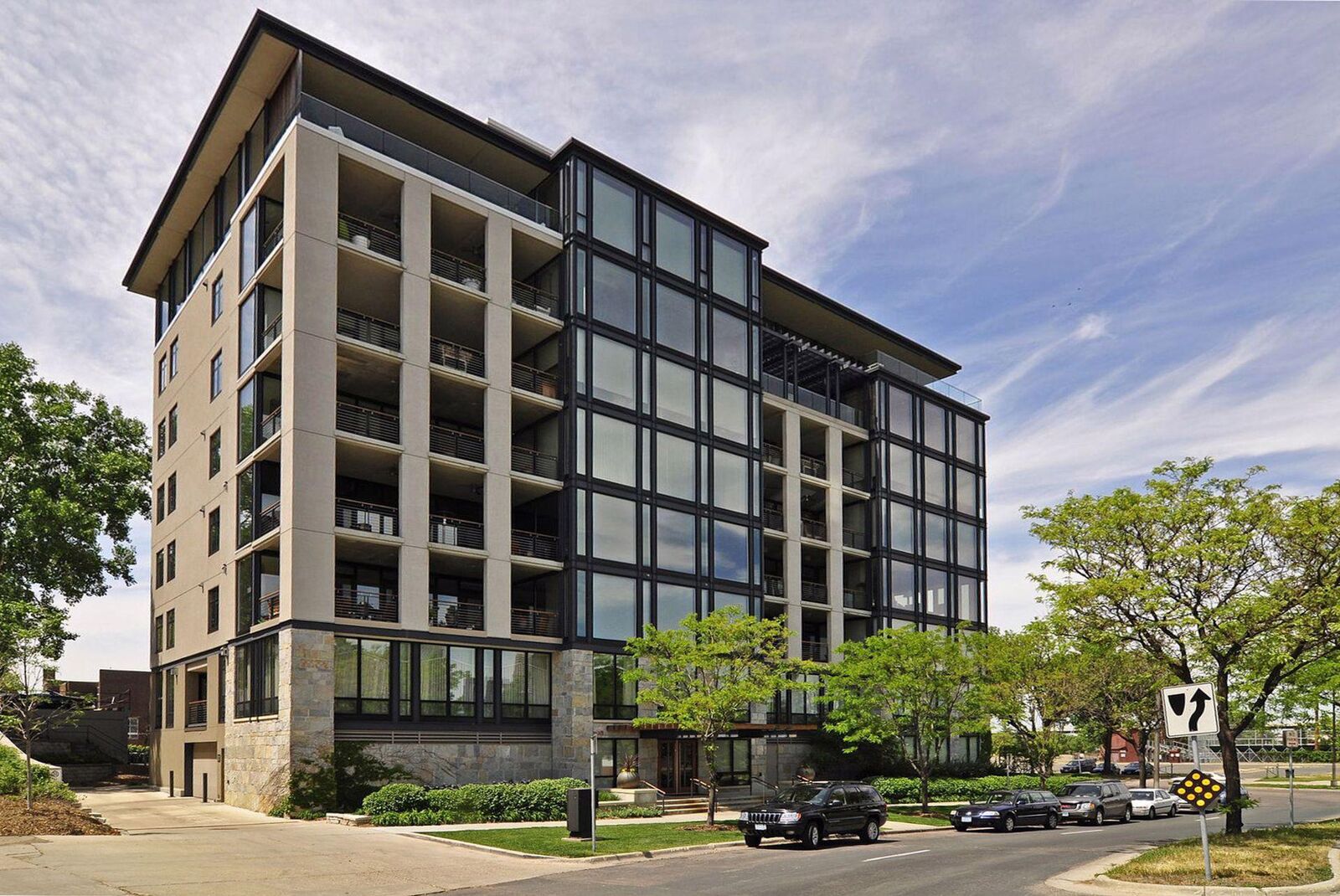 Property Photo: 301 Kenwood Parkway 302 MN 55403