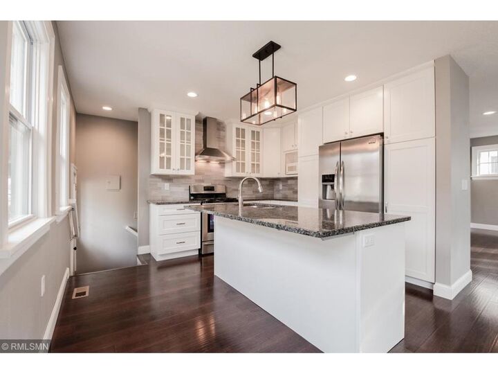 Property Photo:  2115 Palace Avenue  MN 55105 