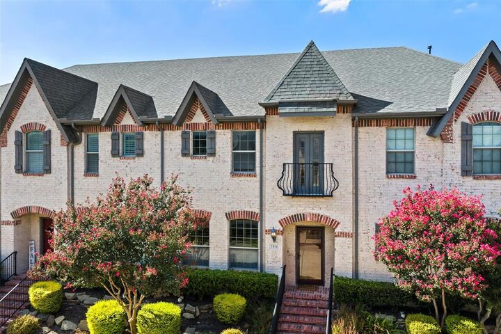 Property Photo: 1816 Desoto Drive TX 75072