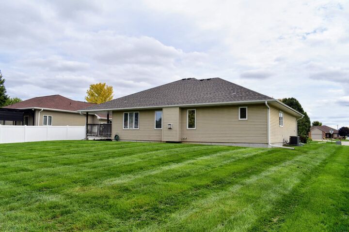 Property Photo:  1202 Clairmont Circle  IA 51054 