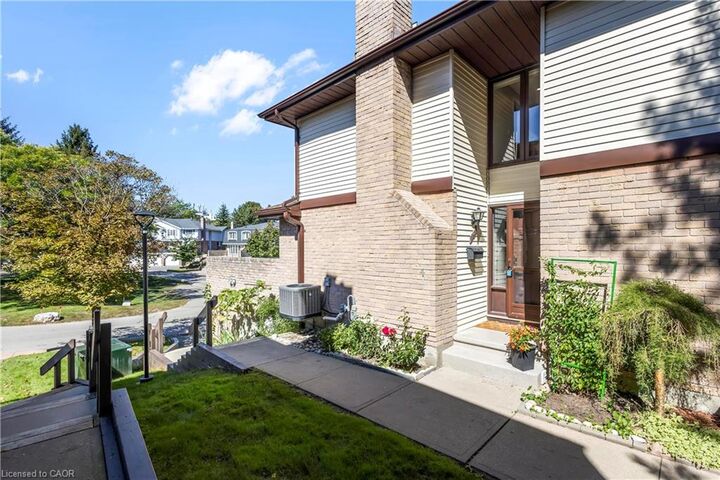 Property Photo:  475 Beechwood Drive 4  ON N2T 1H8 