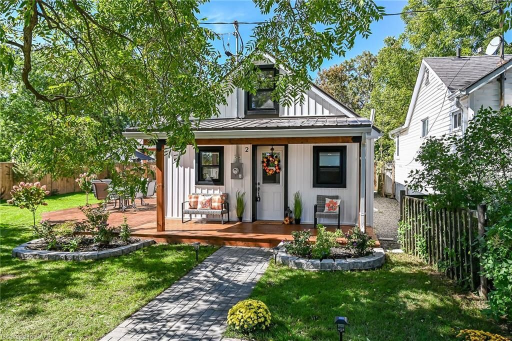 Property Photo:  2 Centre Street  ON N0A 1H0 