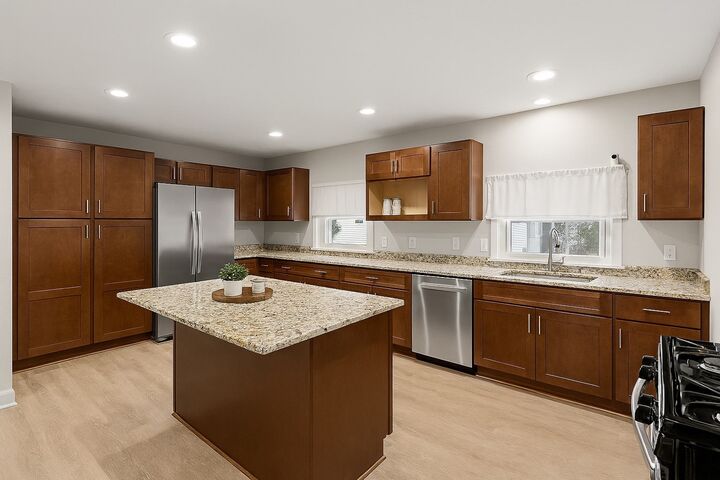 Property Photo: 275 Lynnfield St 275 MA 01904