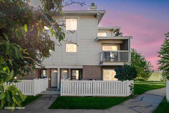 Property Photo:  3015 51 Street SW 16  AB T3E 6N5 