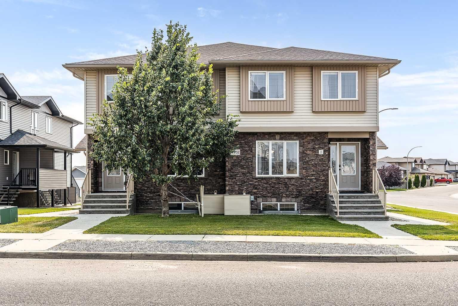 Property Photo:  4952 Southlands Drive SE 1  AB T1B 0E9 