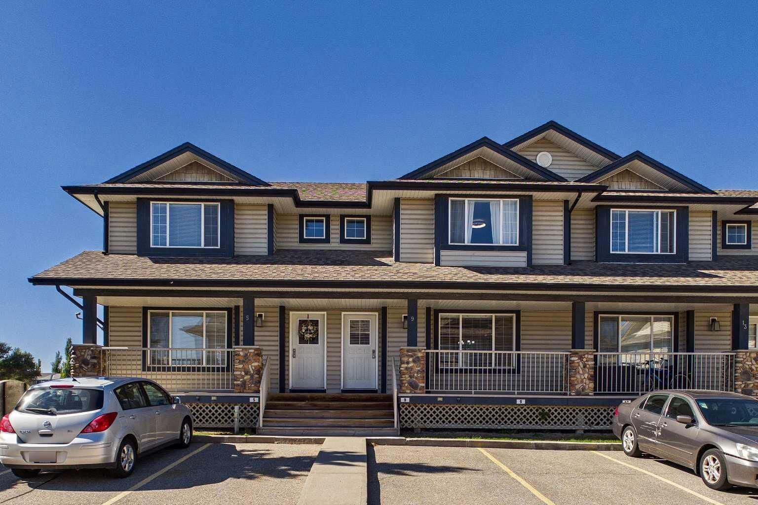 Property Photo: 9 Citadel Point NW AB T3G 5L2