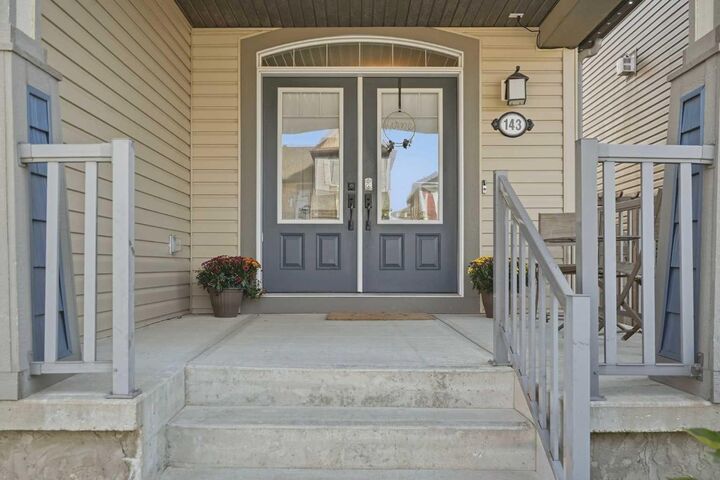 Property Photo: 143 Windbrook Manor SW AB T4B 3X2