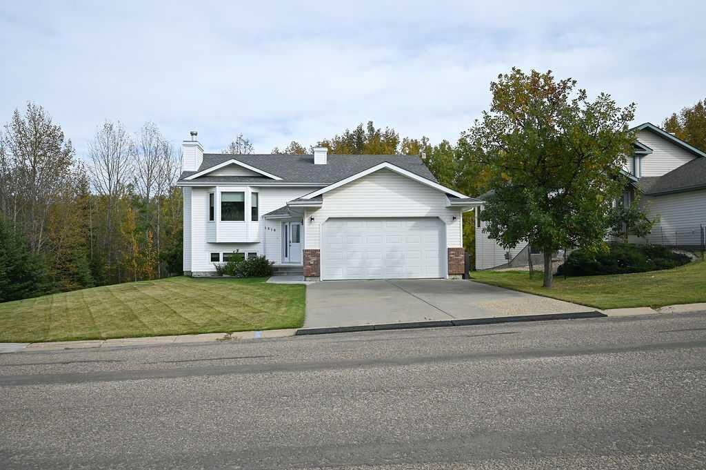 Property Photo:  4016 Hees Drive  AB T9S 1J5 