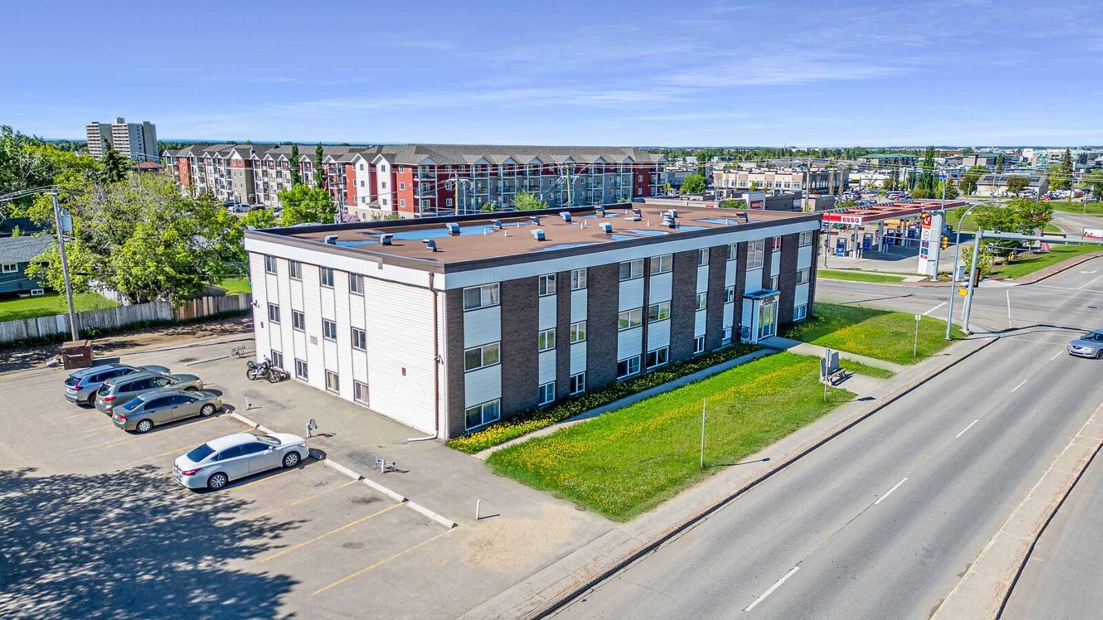 Property Photo:  9515 100 Avenue 102  AB T8V 0S8 
