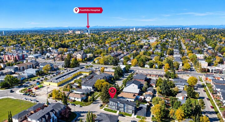 Property Photo:  140 25 Avenue NE  AB T2E 1X8 