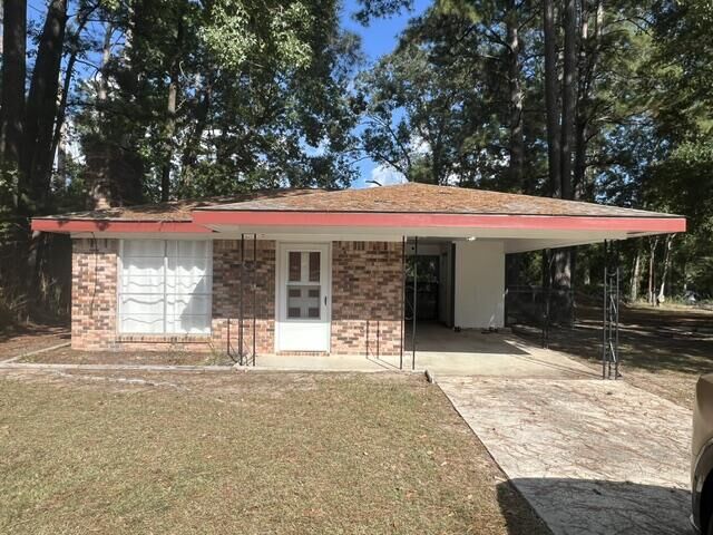 Property Photo:  1207 S 11th St  LA 71446 