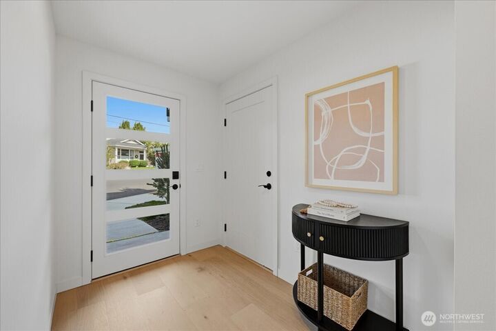 Property Photo: 306 Daley Street WA 98020