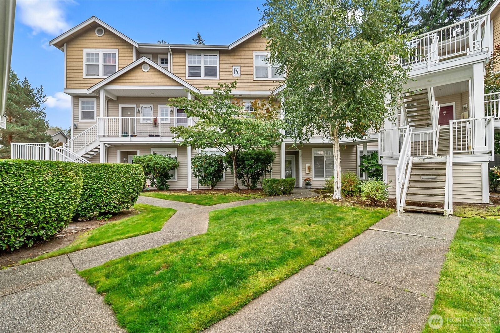 Property Photo: 5400 Harbour Pointe Boulevard K102 WA 98275