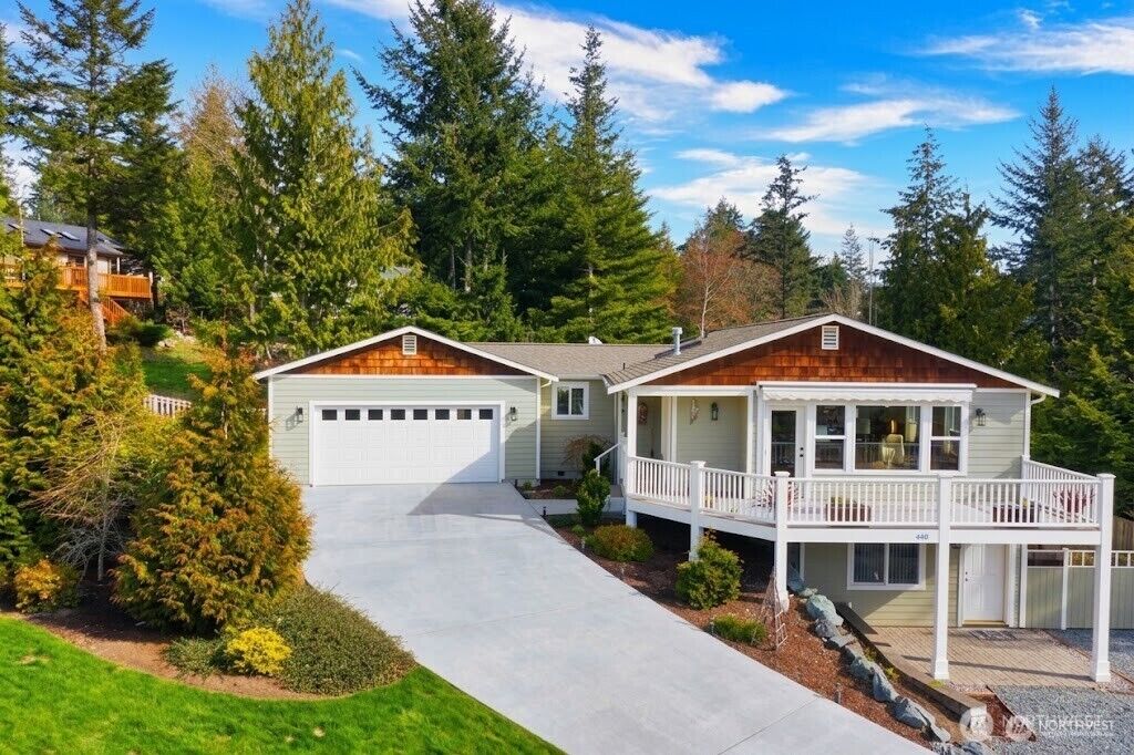 Property Photo:  446  Modoc Place  WA 98257 