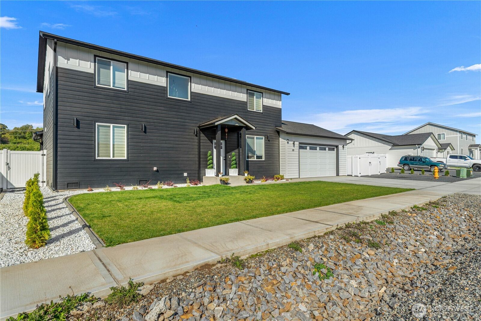 Property Photo: 89 Berryman Way WA 98828