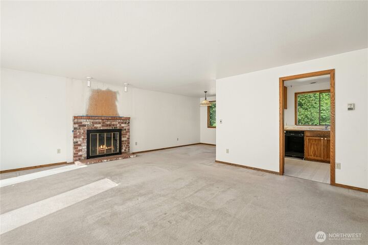 Property Photo:  18515 NE 143rd Place  WA 98072 