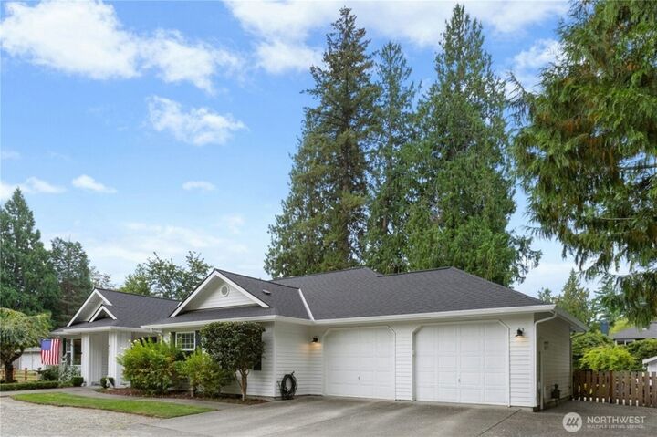 Property Photo: 4527 330th Place SE WA 98024