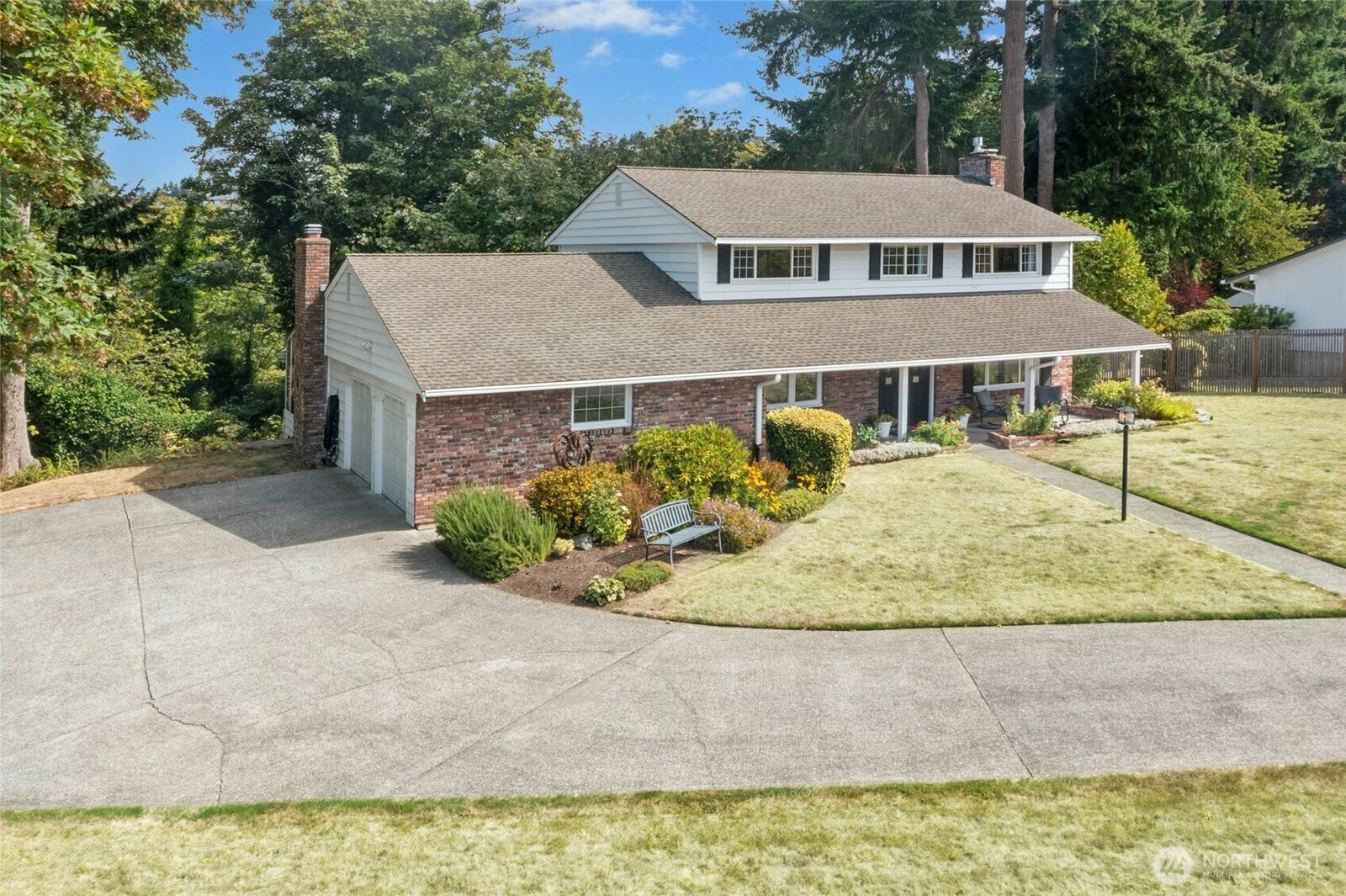 Property Photo: 12406 SE 47th Street WA 98006