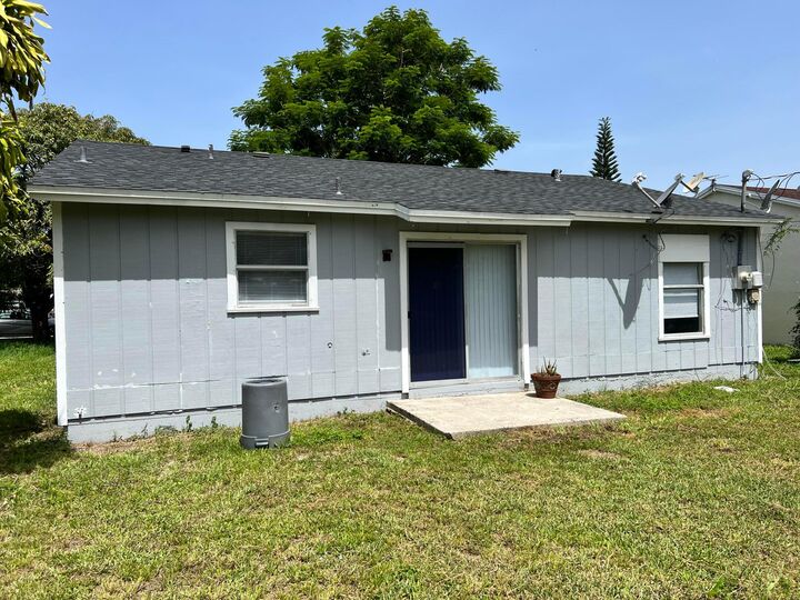 Property Photo: 332 Fleming Avenue FL 33463