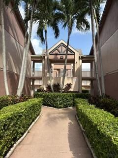 Property Photo: 7217 S Devon Drive 105 FL 33321
