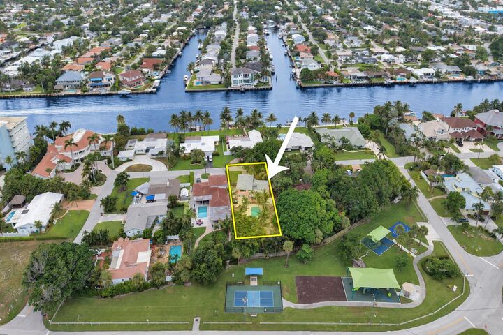 Property Photo:  460 SE 18th Avenue  FL 33441 
