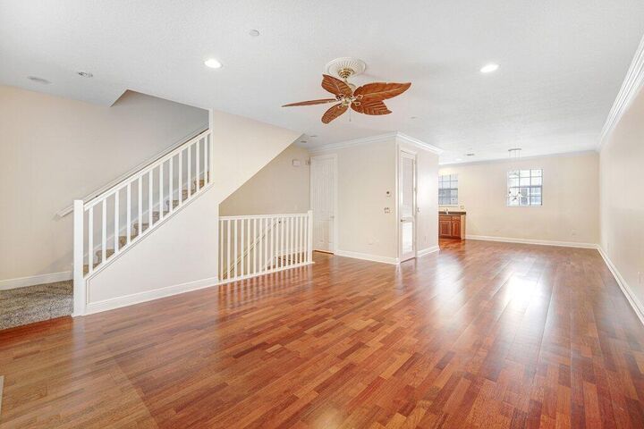 Property Photo:  2502 N Dixie Highway 39  FL 33460 