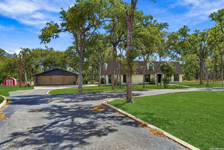 Property Photo: 28422 Timberline Dr TX 78260