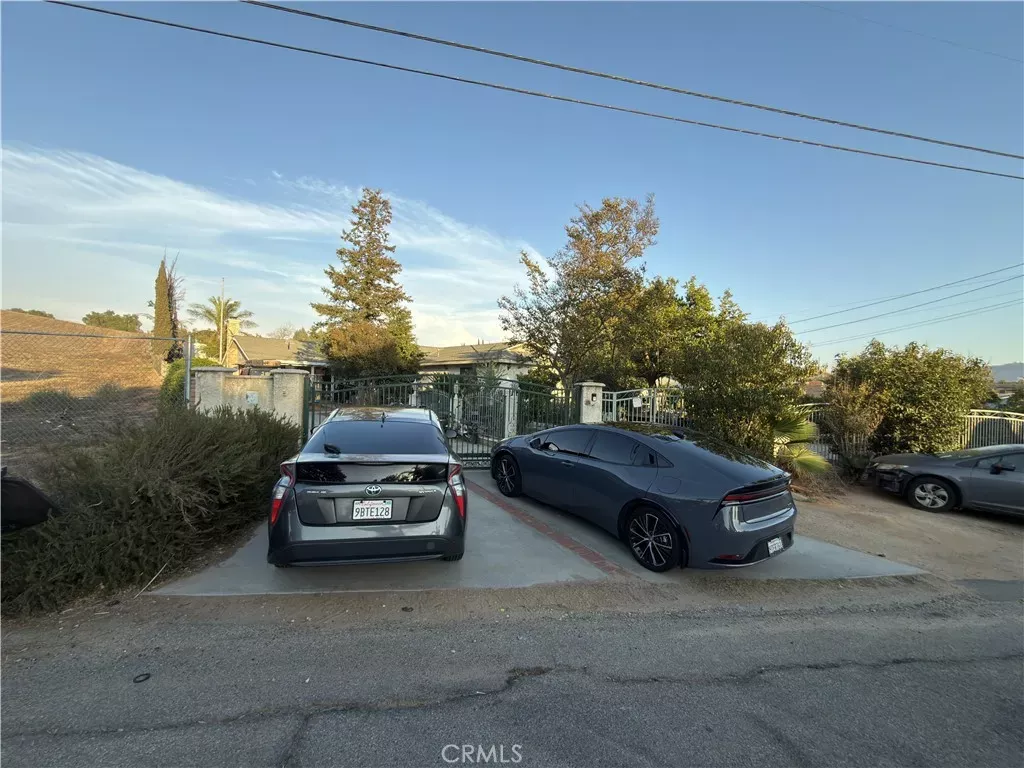 Property Photo:  5349 Norwood  CA 92505 