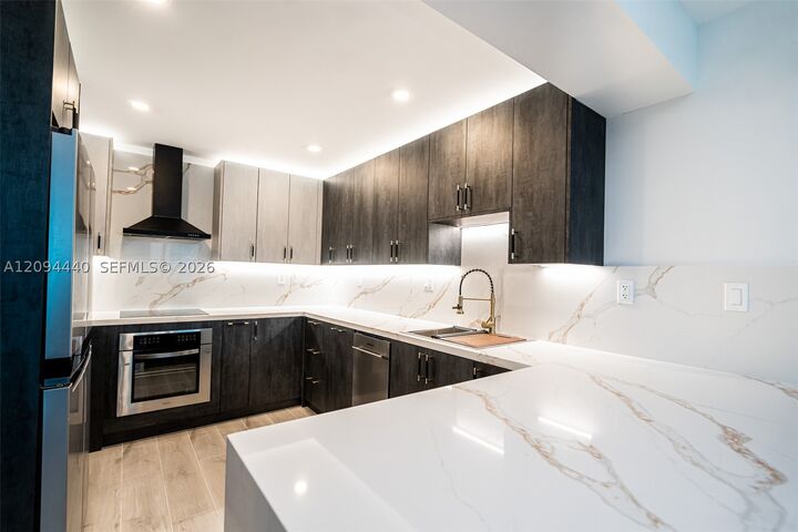 Property Photo:  18081 Biscayne Blvd 503  FL 33160 