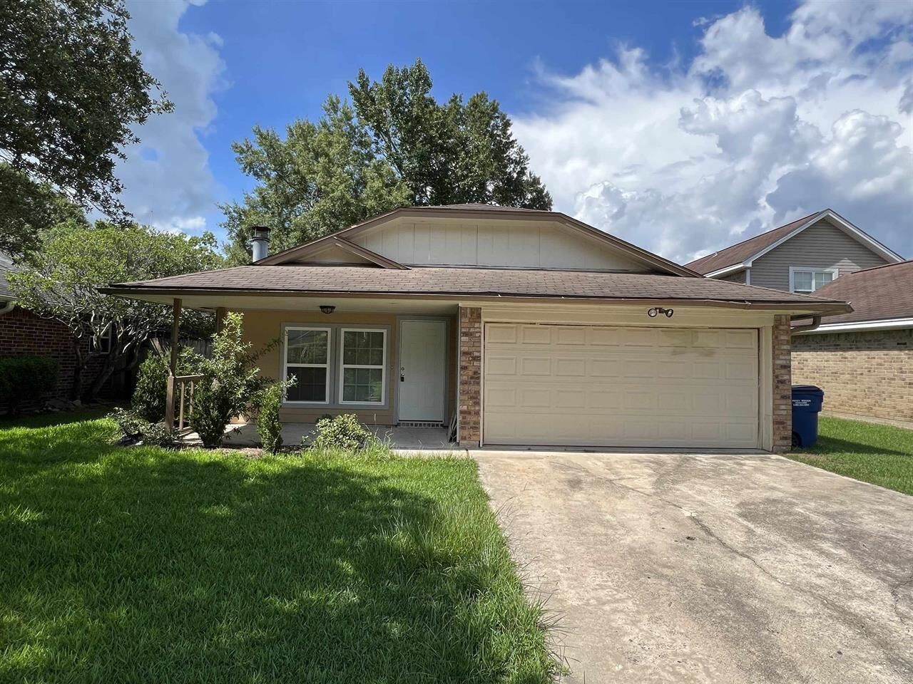 Property Photo: 12940 Westchester TX 77713
