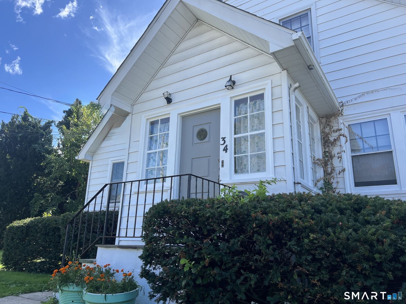 Property Photo:  34 Caldwell Avenue  CT 06902 