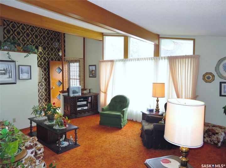 Property Photo:  639 Acadia Drive  SK S7H 3V8 