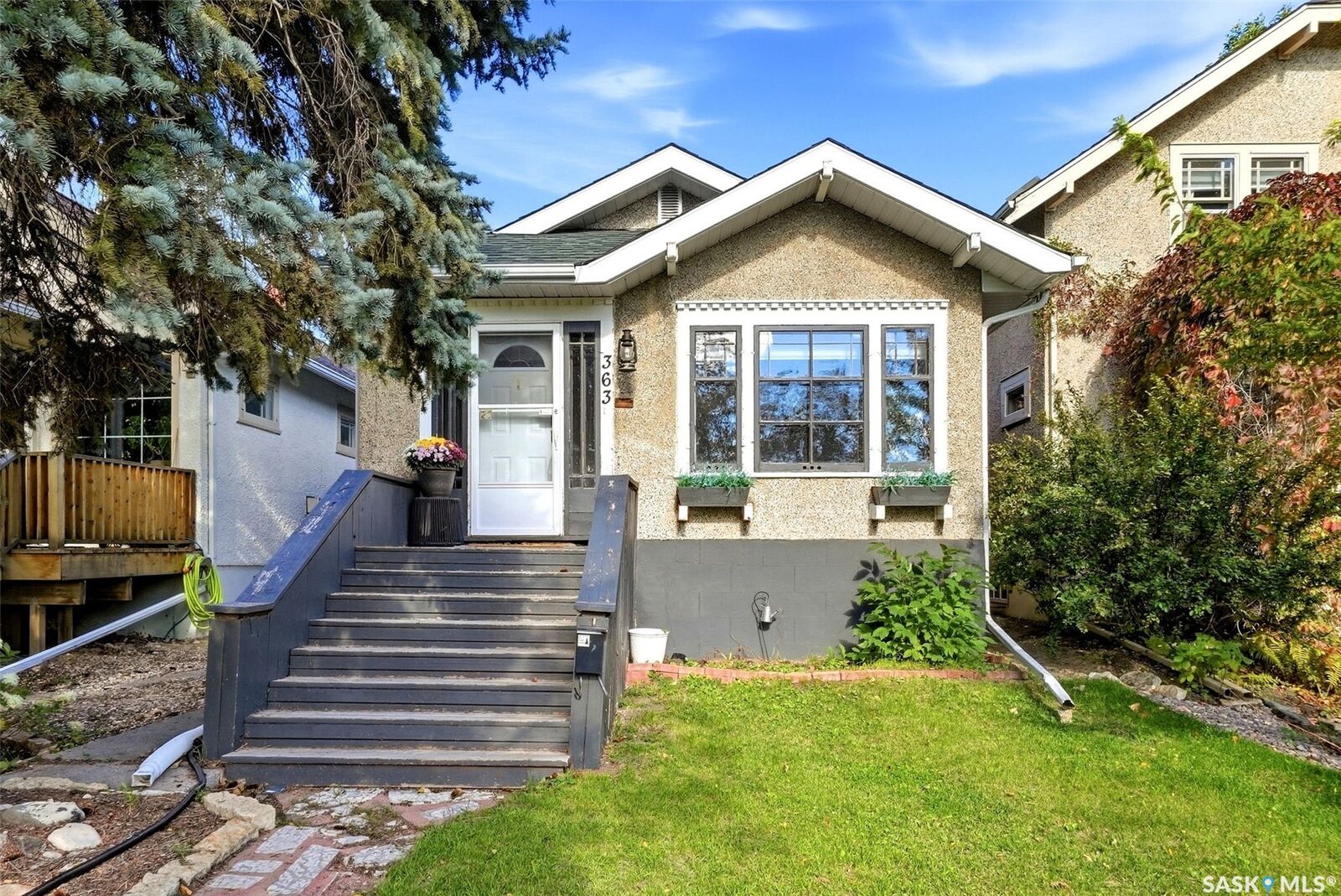 Property Photo:  363 Leopold Crescent  SK S4T 6N8 