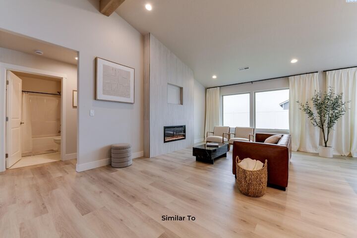 Property Photo: 10216 Redbud Dr WA 99301