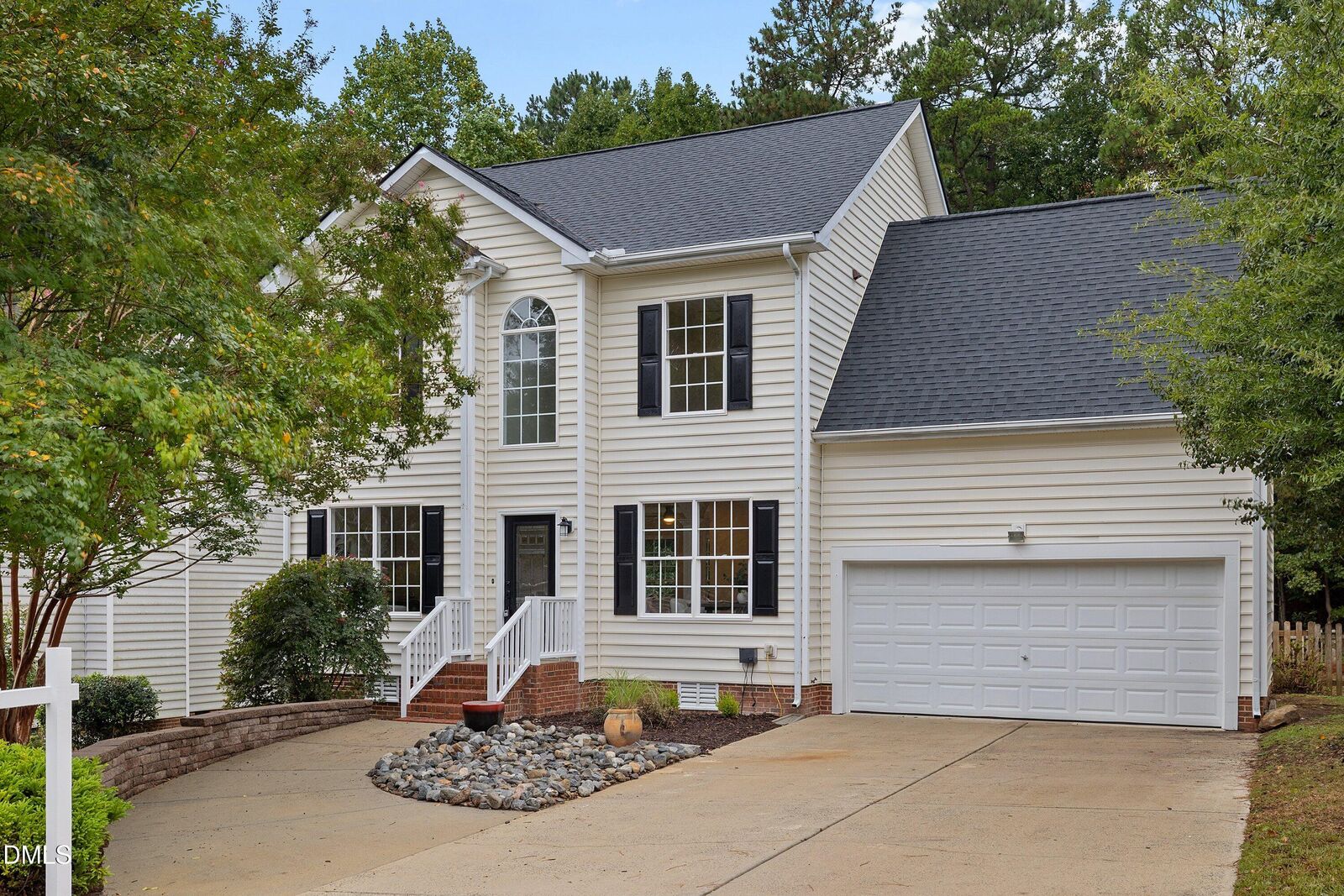 Property Photo:  711 Midsummer Lane  NC 27502 
