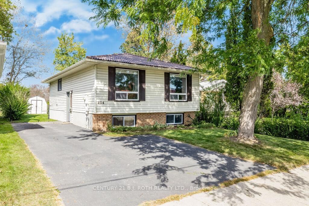 Property Photo:  234 Oxford Street  ON L3V 1H7 