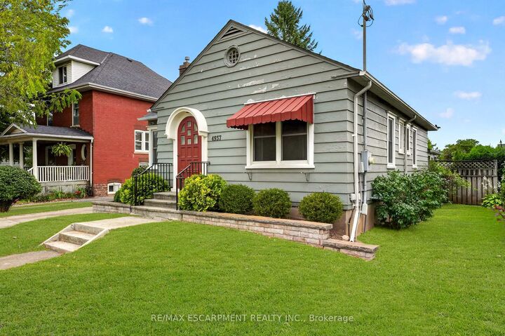 Photo de la propriété:  4937 King Street  ON L0R 1B0 